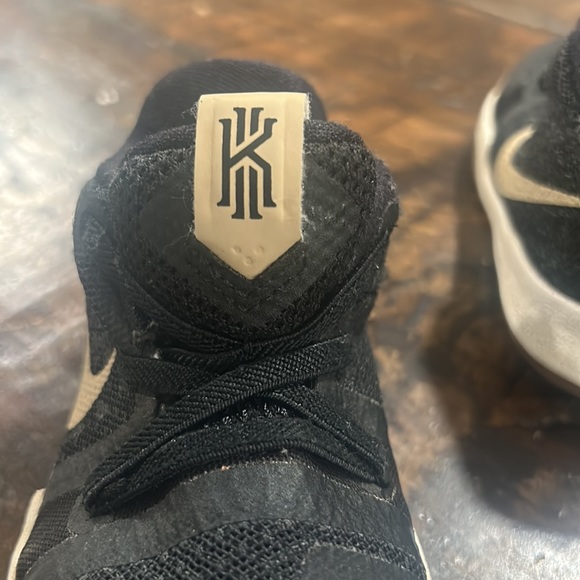 Nike shoes - Picture 3 of 9